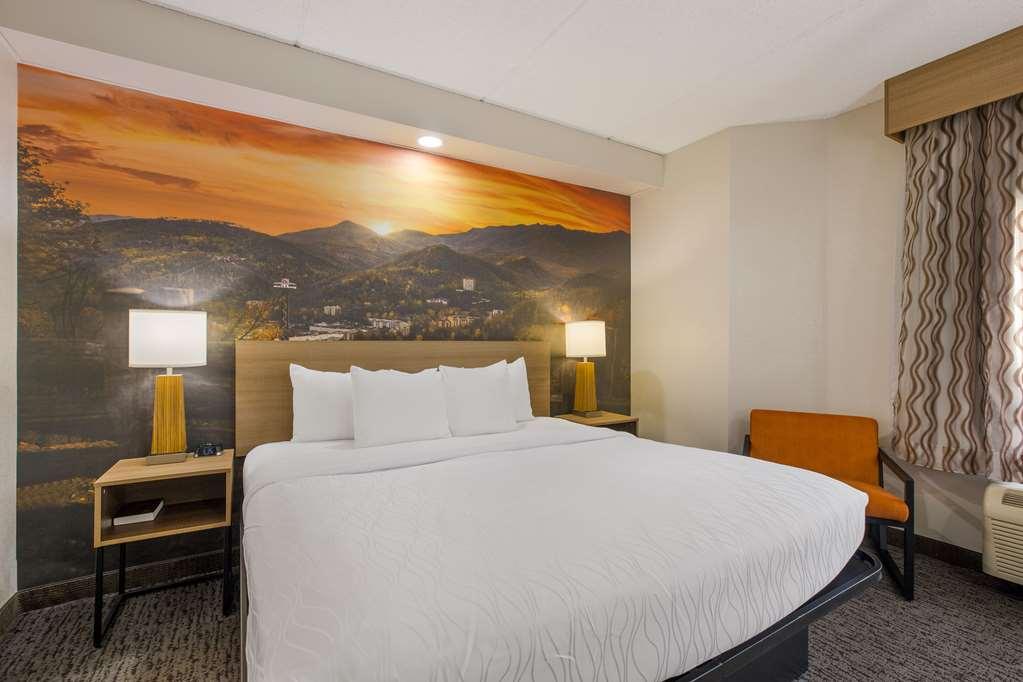 Clarion Pointe Sevierville-Pigeon Forge Quarto foto